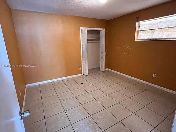 5th image of 2315 NW 33rd St #1