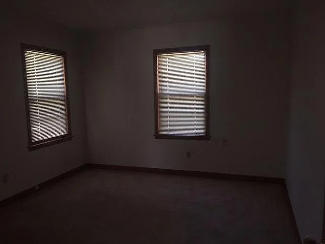 5243 Laurie Ln — Photo 10