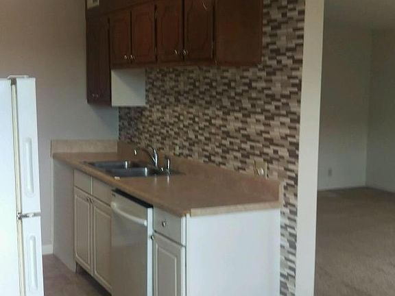 2nd image of 1701 John B Dennis Hwy #19