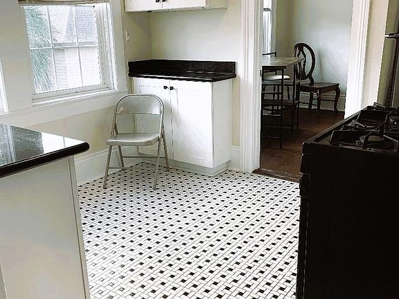 4th image of 7114 Freret St APT F