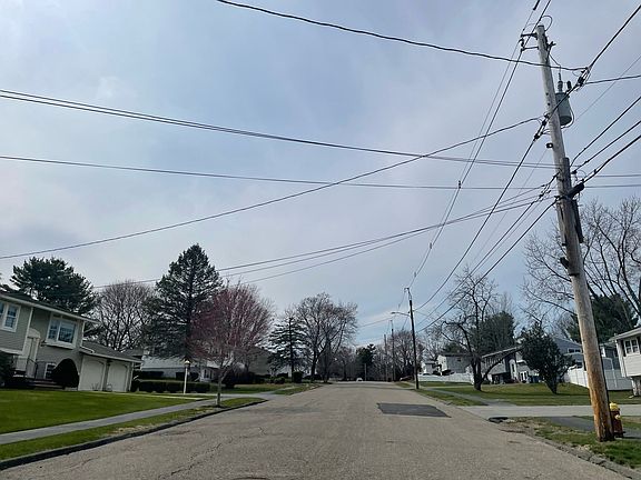 5th image of 20 Truman Rd