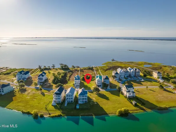 743 Cannonsgate Drive, Newport, NC 28570