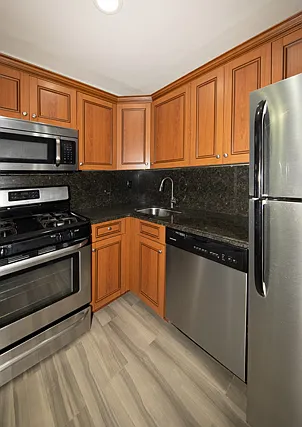 Fairfield Village At Commack — Photo 25
