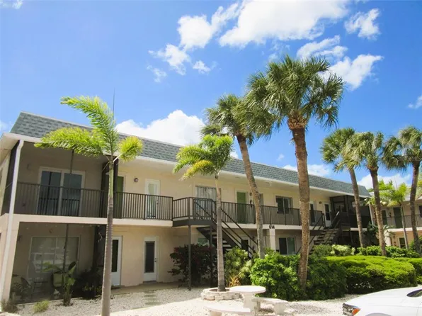 614 Guild Dr APT 15, Venice, FL 34285