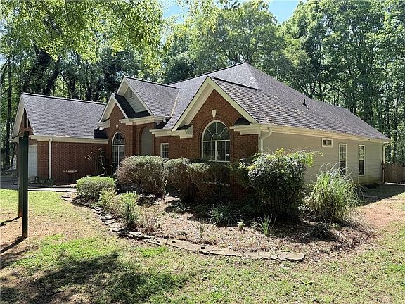 2nd image of 170 Gibson Way