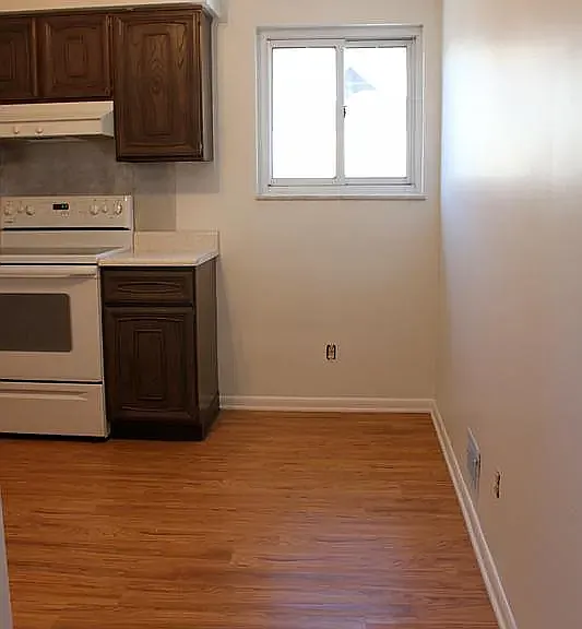 1627 Chislett St #1 — Photo 8