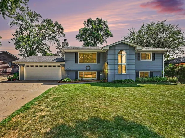 7351 Melody Dr NE, Fridley, MN 55432