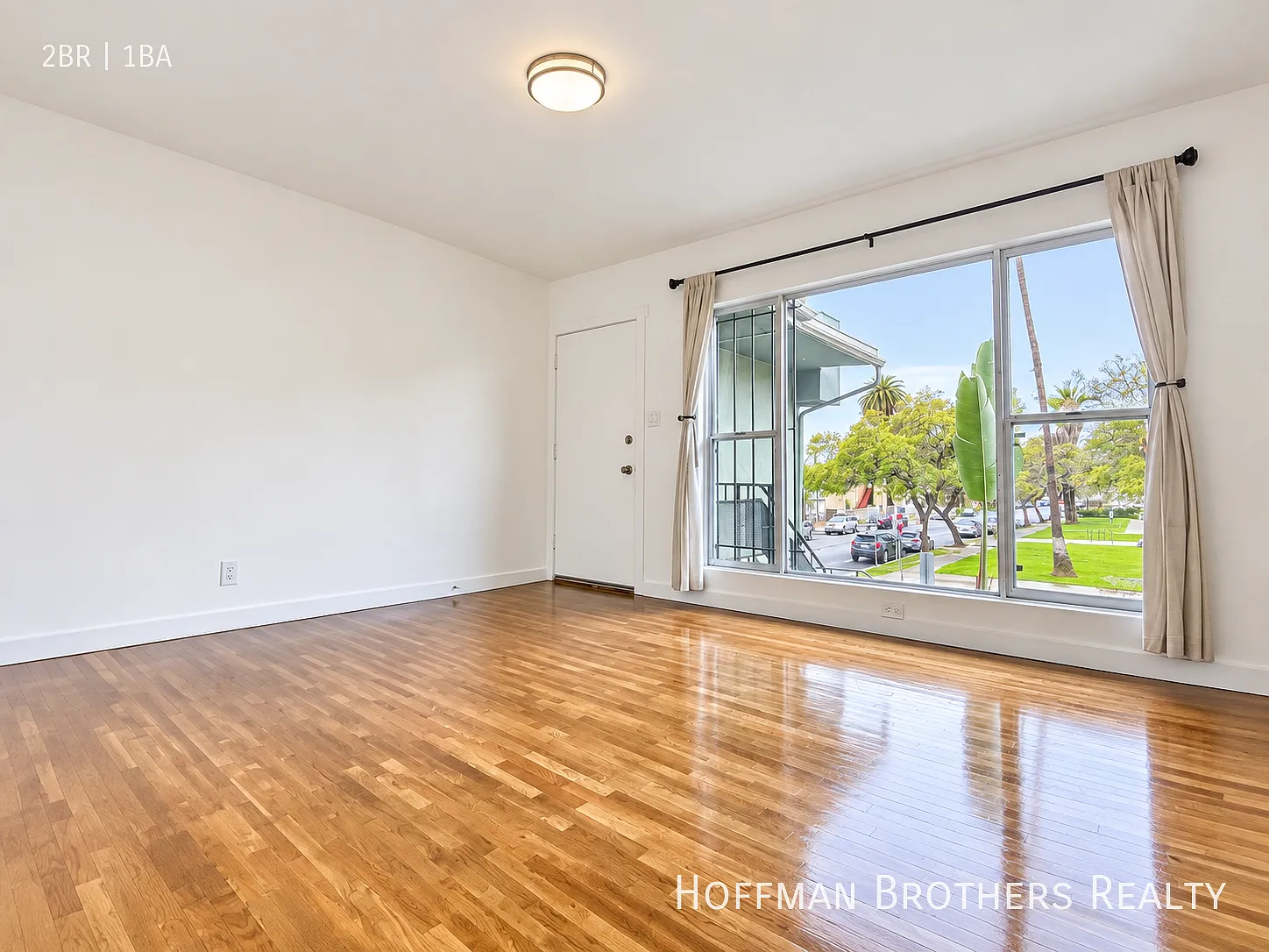 Renovated West Adams Apartment with Parking & Updated Kitchen — Photo 1