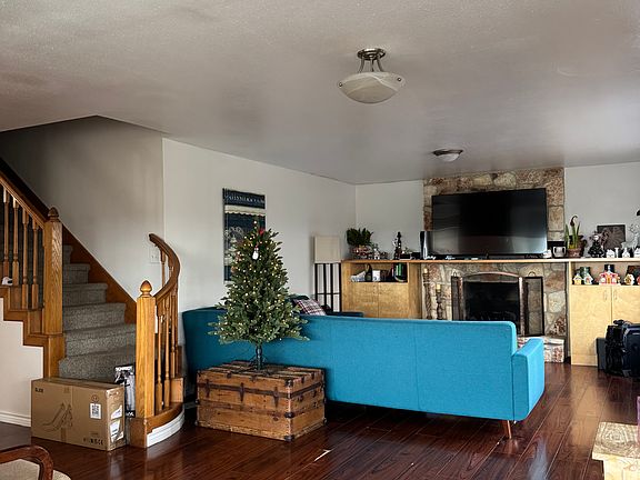 5th image of 791 Moonglow Ave