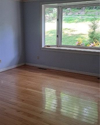 4th image of 109 Hillview Dr