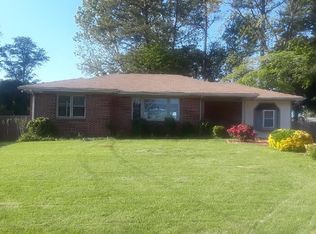 2832 Valley Ridge Dr, Decatur, GA 30032