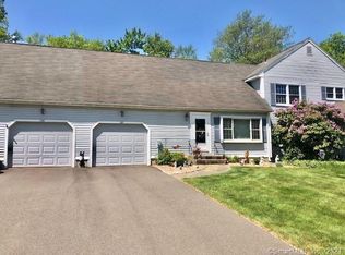 160 Deer Run Trl, Manchester, CT 06042