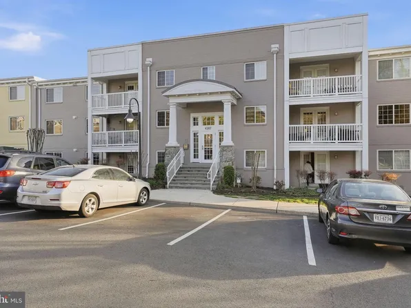 4167 S Four Mile Run Dr Unit 401, Arlington, VA 22204