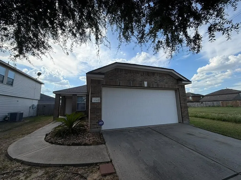 20427 Paso Fino Dr