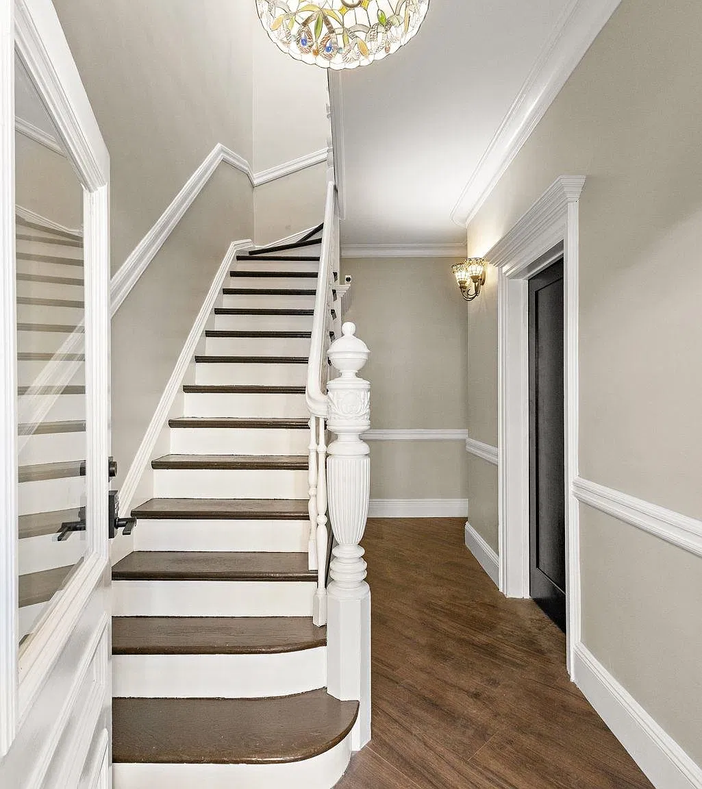 2 bed, 1.0 bath, 1055 sqft, $2,950 — Photo 3
