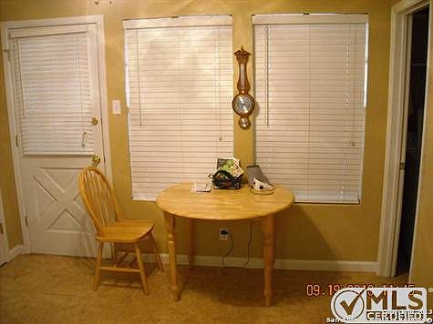 4th image of 120 Cynthia Dr