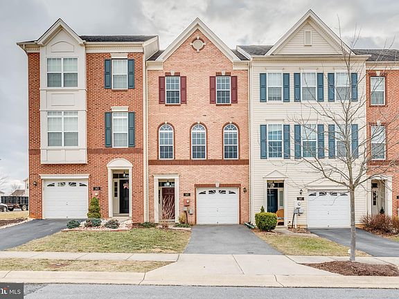 2nd image of 145 Abino Hills Way W