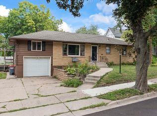 516 1st St SW, Faribault, MN 55021