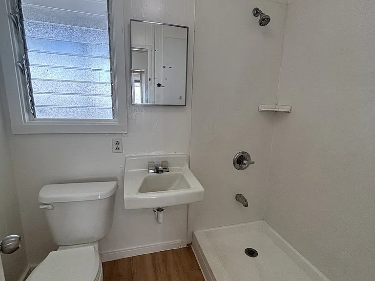 928 Palm Pl #8 — Photo 6