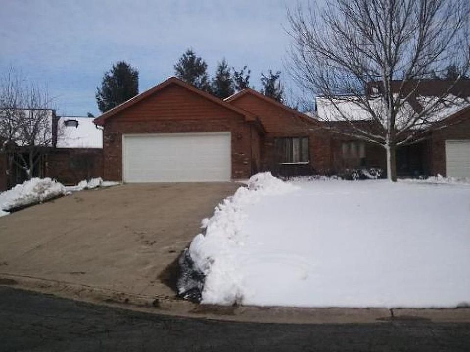 2nd image of 6211 Maple St Unit 601