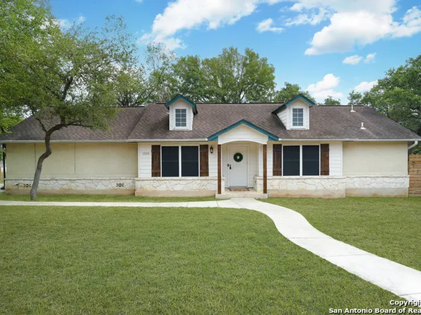 1210 RIDGEWAY DR, Bulverde, TX 78163