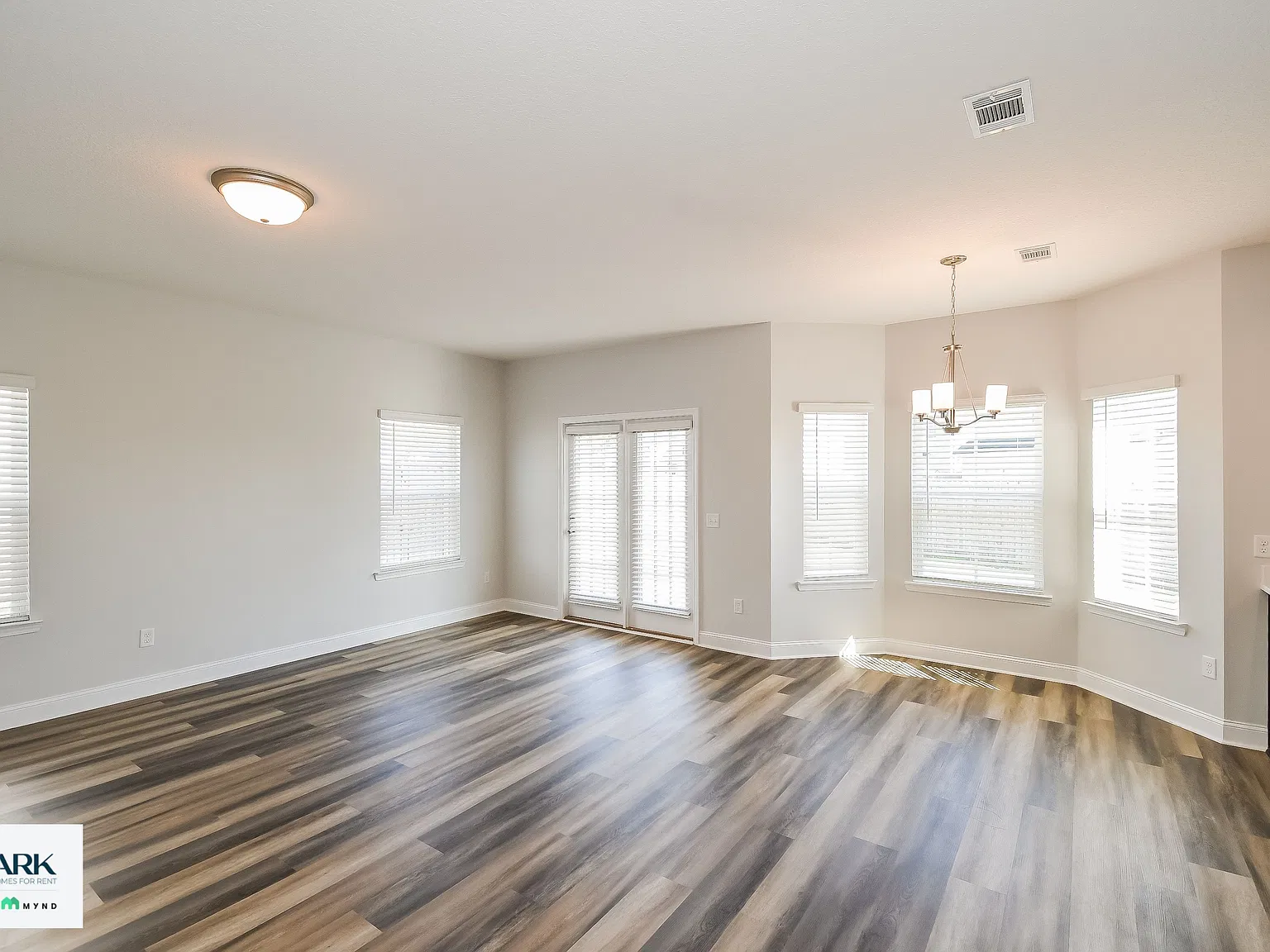 3 bed, 2.5 bath, 1646 sqft, $1,945 — Photo 4