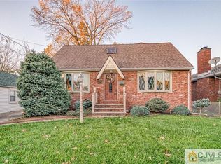 49 French St, Edison, NJ 08817