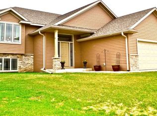 4528 Arctic Fox Rd NW, Rochester, MN 55901