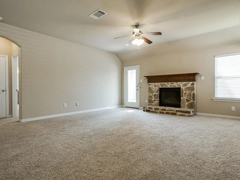 1120 Villa Paloma Blvd — Photo 5