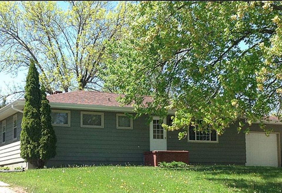1st image of 205 Dotson Dr
