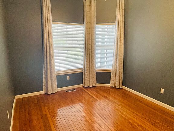 5th image of 1436 N Marion Russell Dr