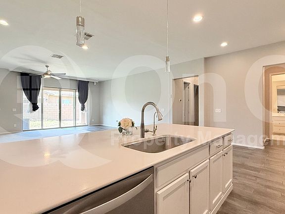5th image of 22701 E Avenida Del Valle