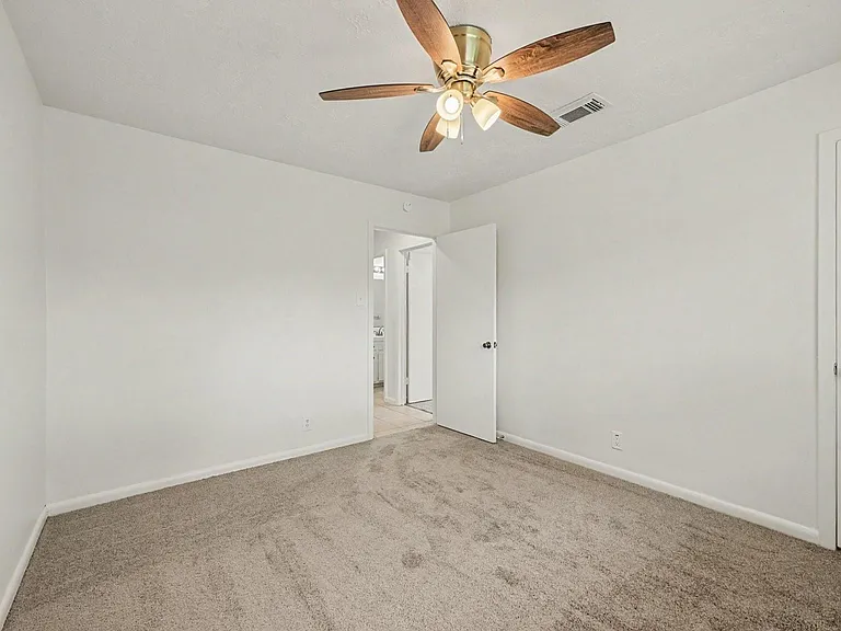 9315 Val Verde St — Photo 14