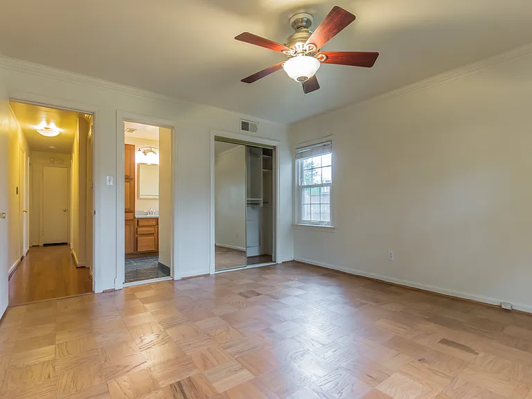 9702 Bellevue Dr — Photo 21