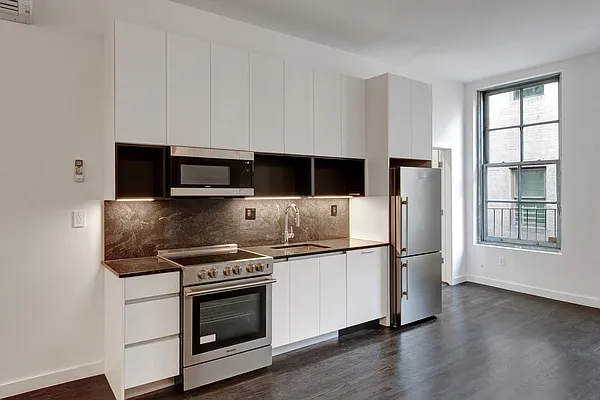 Rented by Brighton Management | media 2