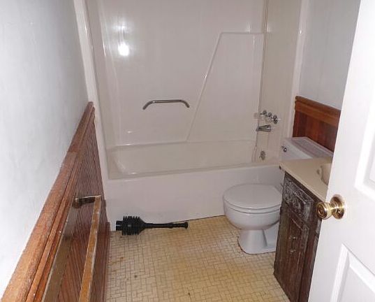 2nd image of 21331 Ann St