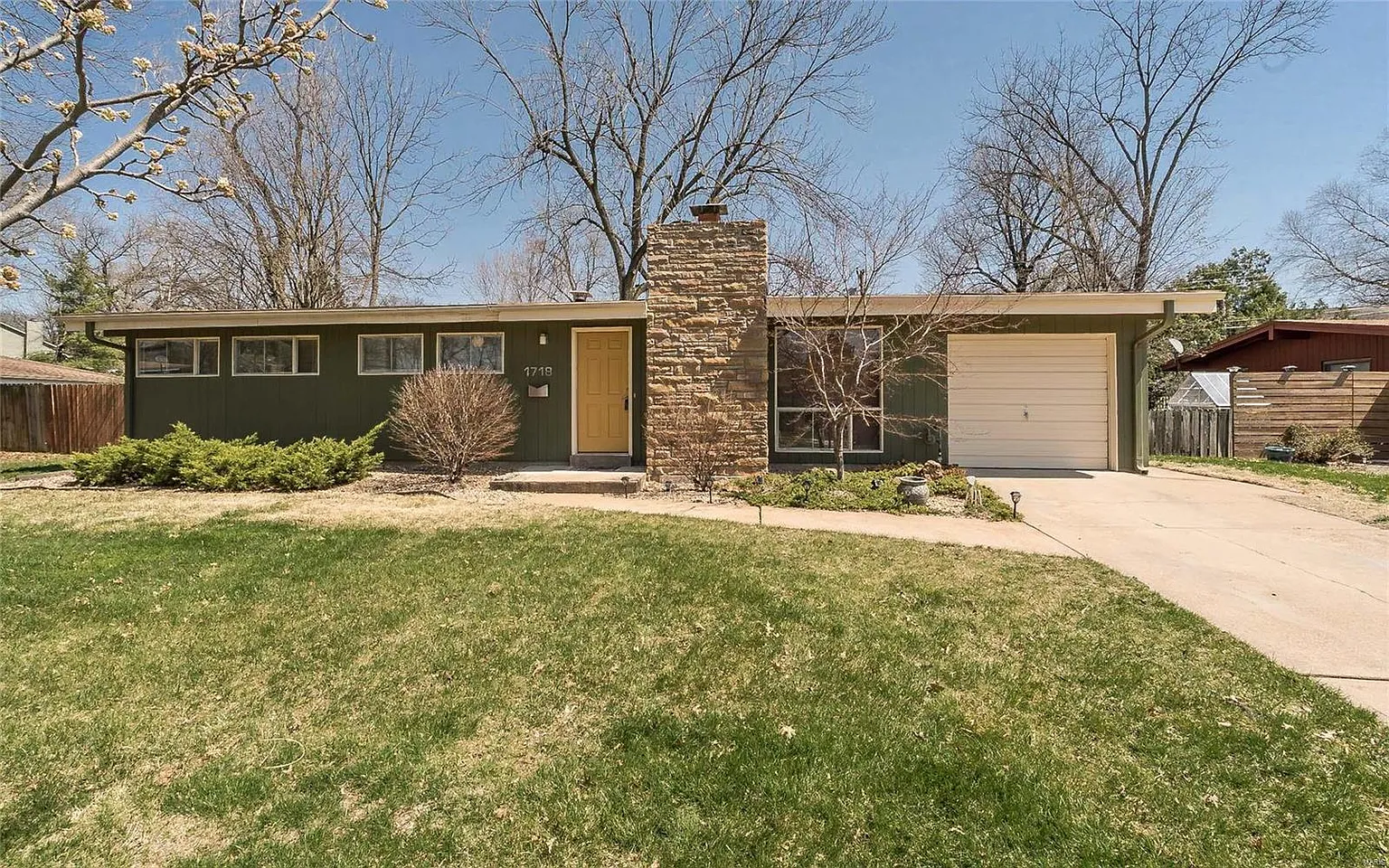 1718 Liggett Dr photo 1