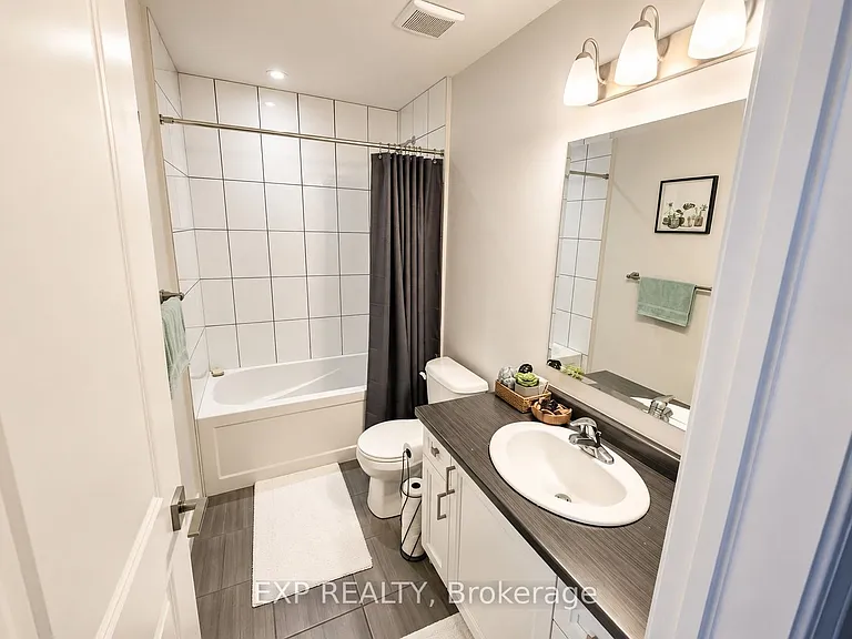 77 Hollybrook Trl — Photo 21