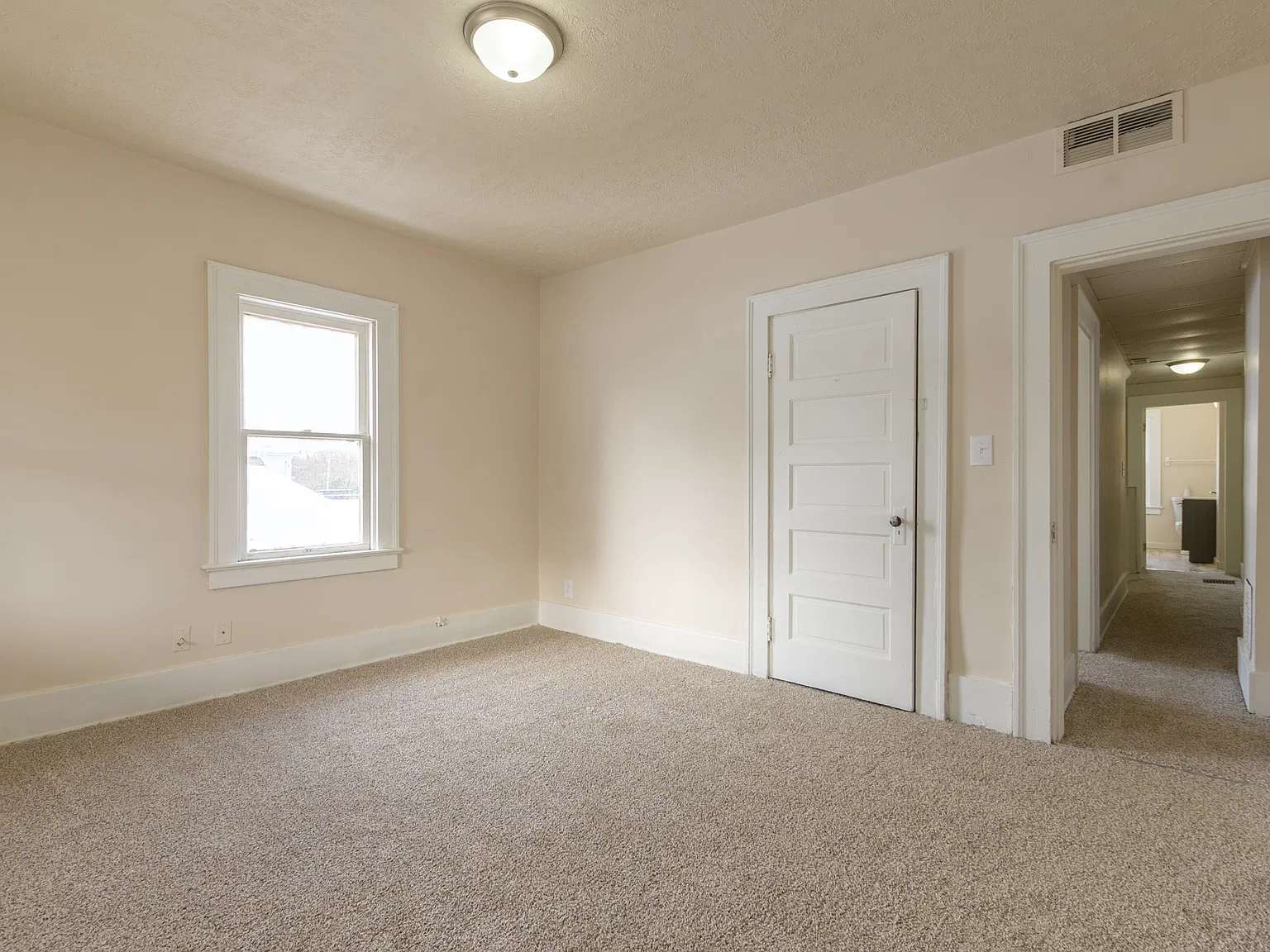 1612-1614 Lagonda Ave — Photo 4