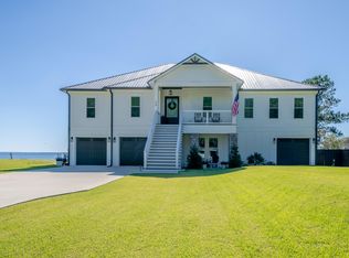 68 Dolphin Pl, Freeport, FL 32439