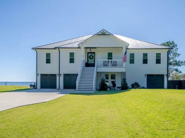 68 Dolphin Pl, Freeport, FL 32439