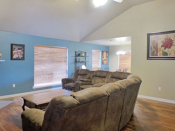 5th image of 11279 Shady Bend Dr
