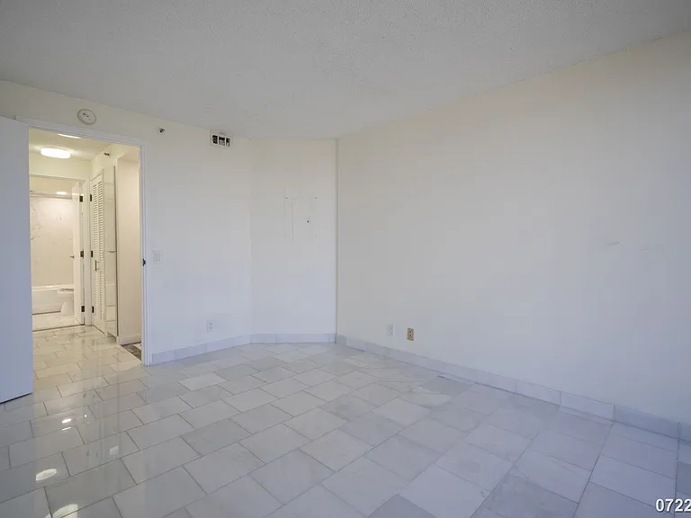 415 South St #1402 — Photo 24