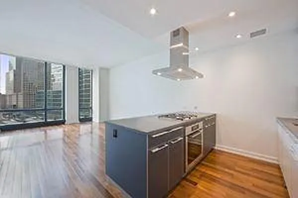 Rented by Keller Williams NYC | media 7