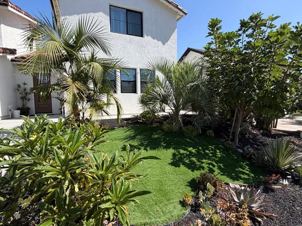 7730 Palacio Dr #2, Carlsbad, CA 92009