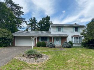 28 Larchmont Rd, Binghamton, NY 13903