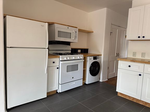 3rd image of 506 Kathryn Ave