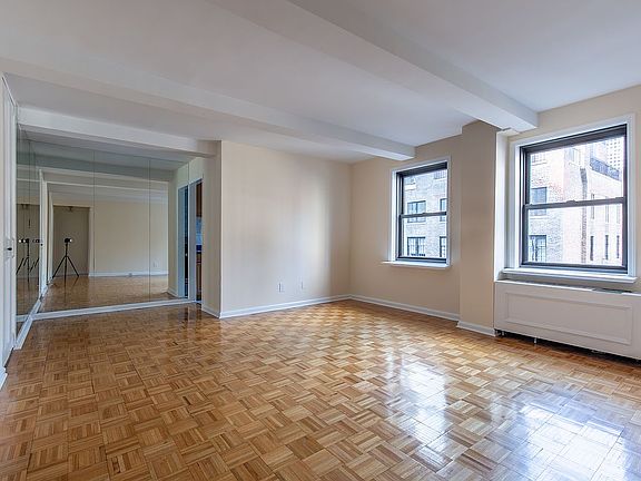2nd image of 235 E 49th St APT 9-F