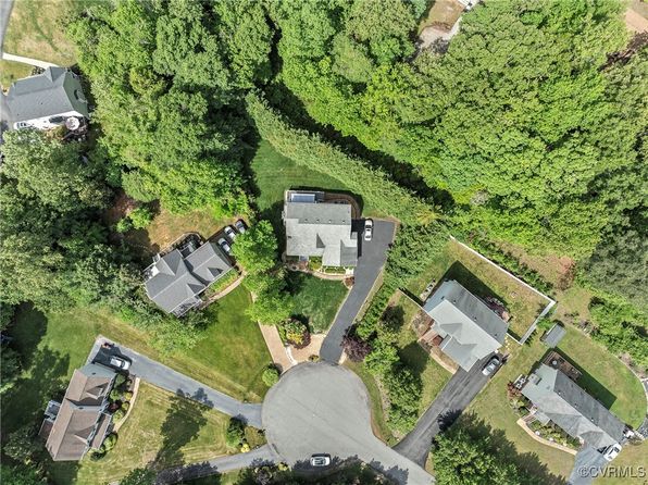 4730 Appletree Dr, Moseley, VA 23120