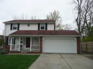 912 Louisiana Ave, Perrysburg, OH
